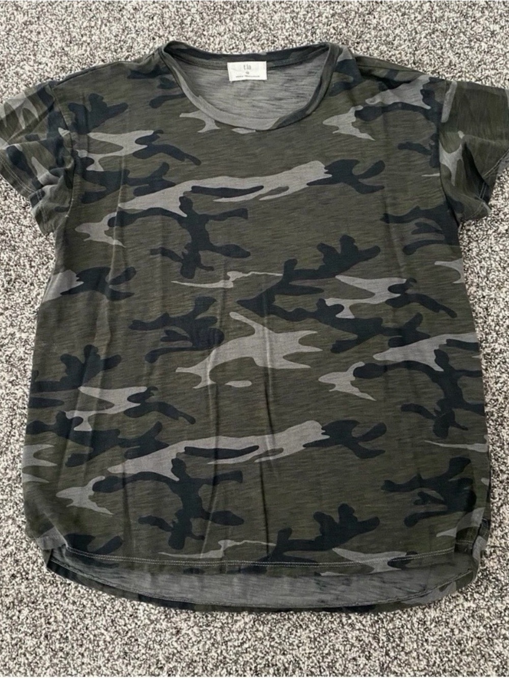t la Camo T Shirt XS Green Camouflage Crewneck Short Sleeve Womens Casual